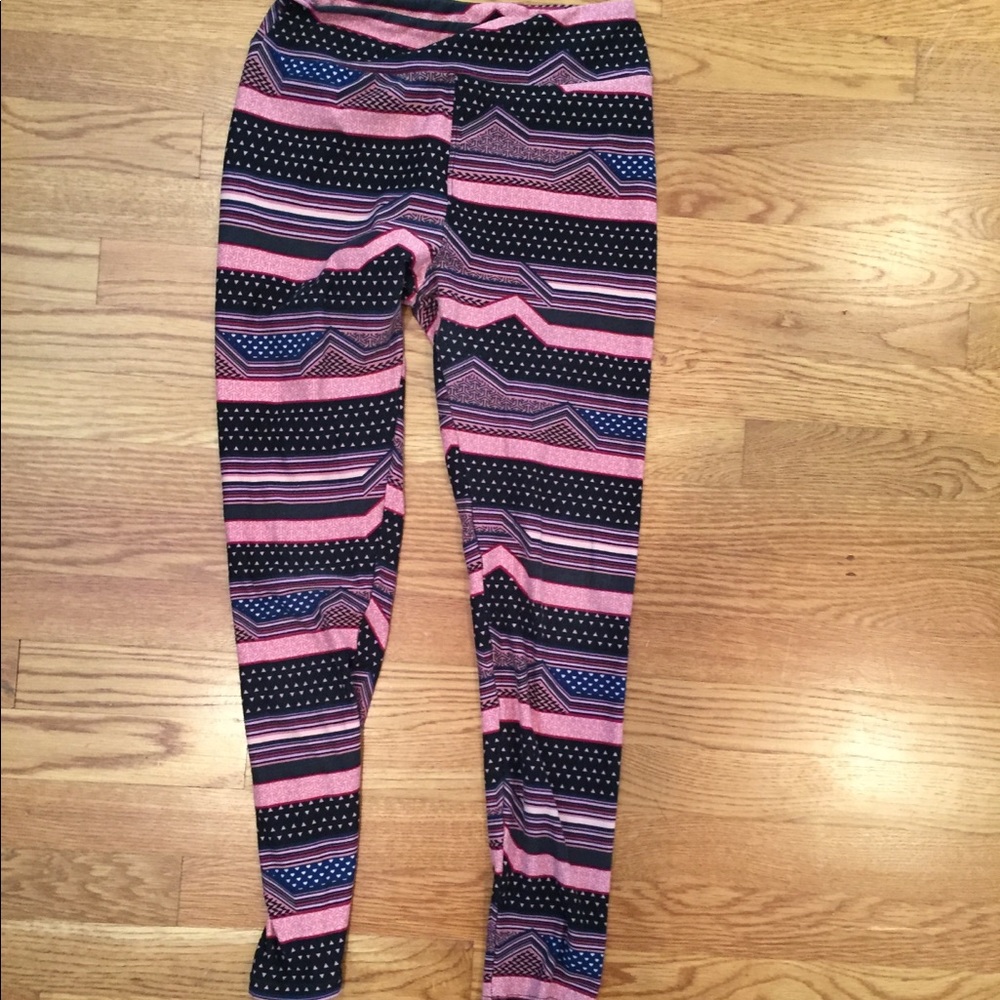 Lularoe unicorn is one size leggings black pink